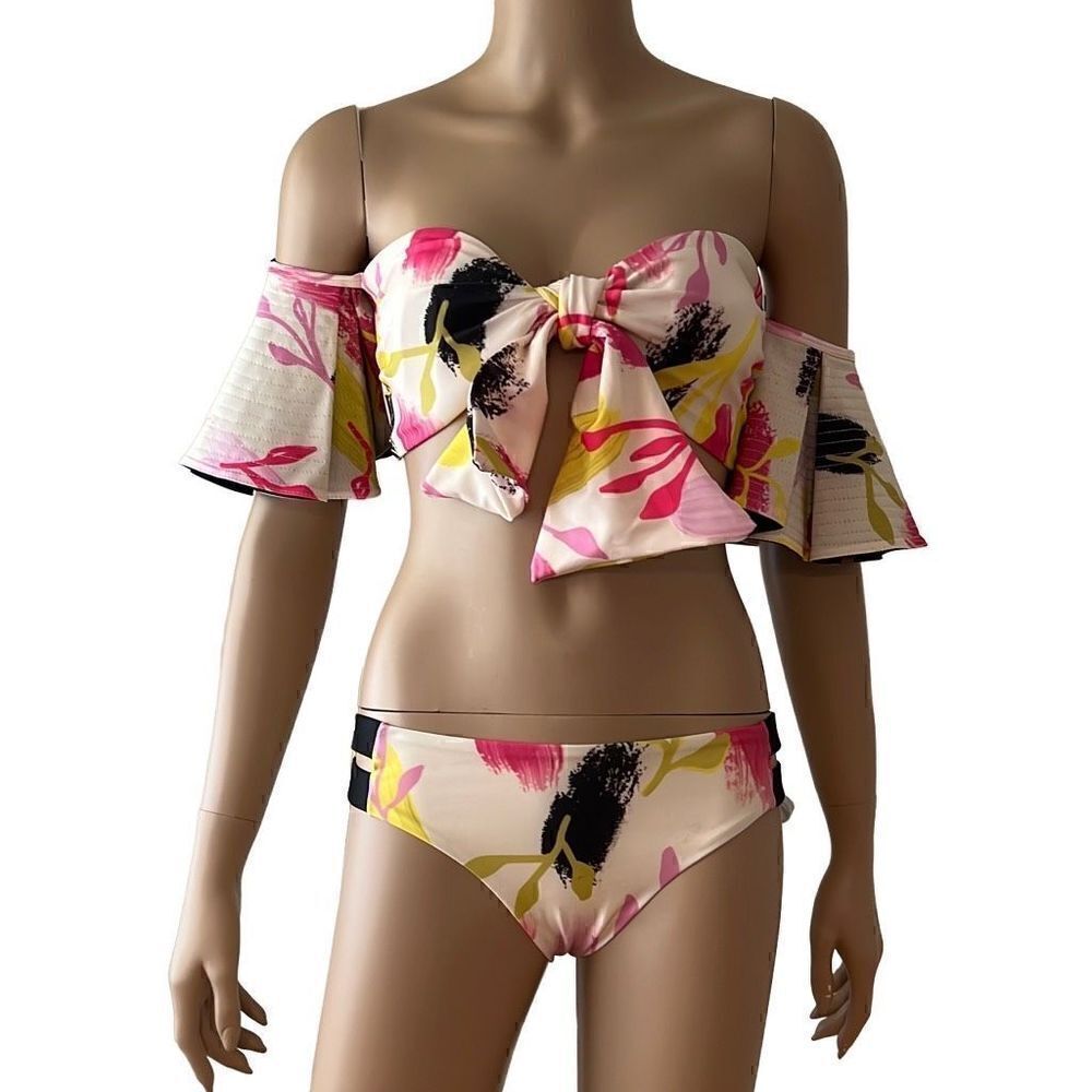 NWT Praia by Dayanara Duran swimsuit bikini set